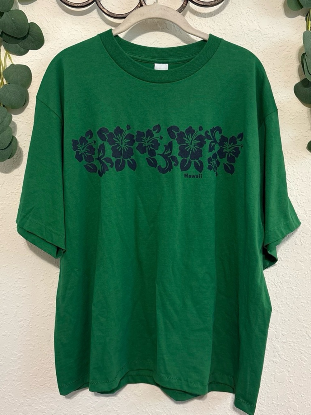 Vintage Y2K Green Hawaiian Hibiscus Flower T-Shirt✨